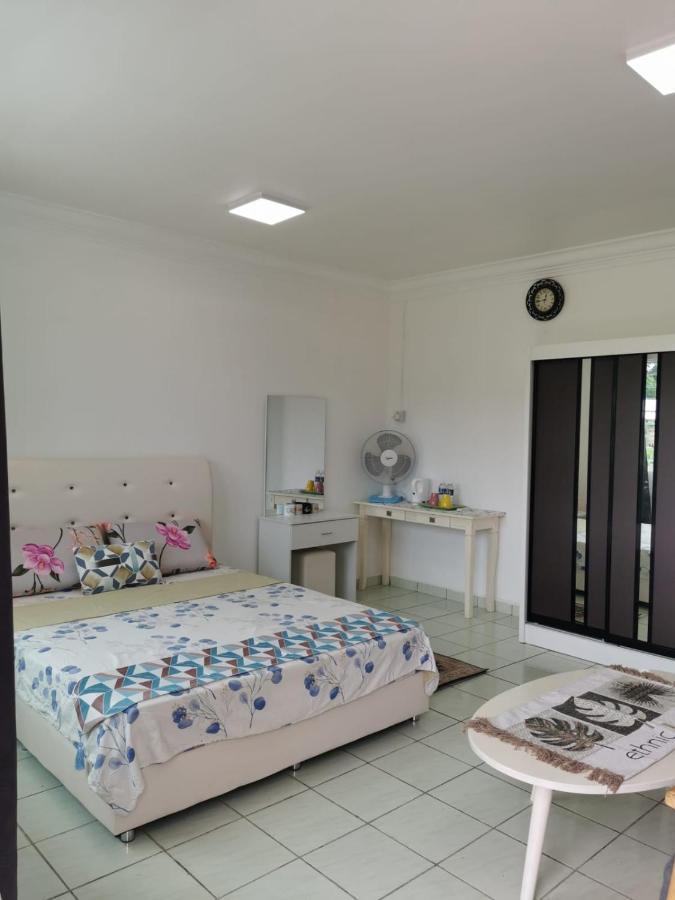 Sunrise Bedrooms And Transit 拉瑙 外观 照片
